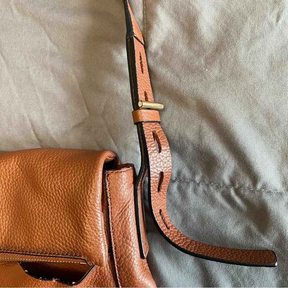 Vince Camuto Leather Foldover Purse Pine Cone Brown Snap Pocket Adjustable Strap - Picture 16 of 16